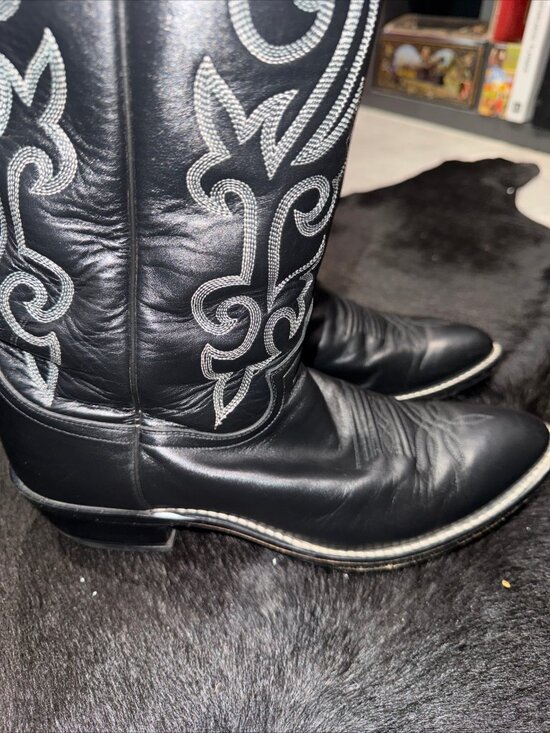 Justin Black Cowboy Boots Style 1408 11D EUC main image 4